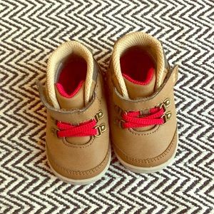 Barely worn size 3 boys shoes